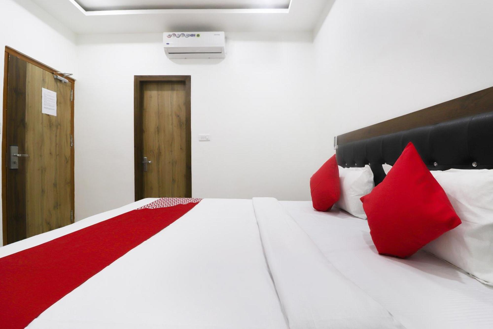 Hotel O Vrindavan Inn Near Lulu Mall Bijnaur Экстерьер фото